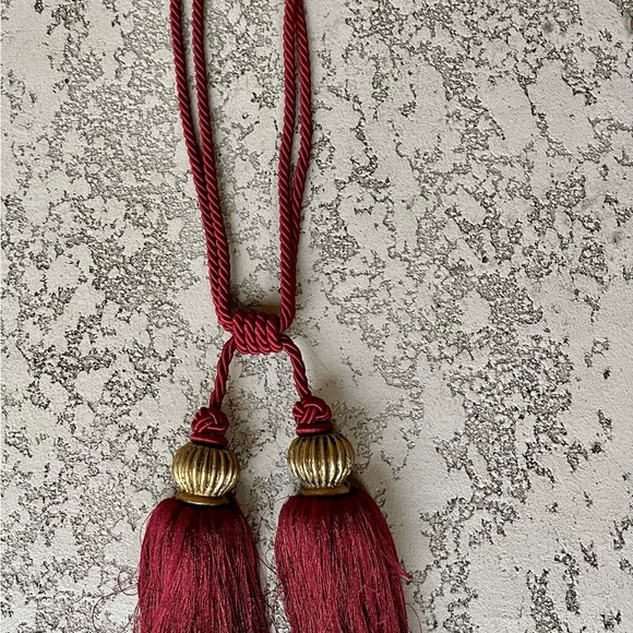 Elegant Burgundy Decorative Tassel with Antique Gold Cap - Picture 9 of 9